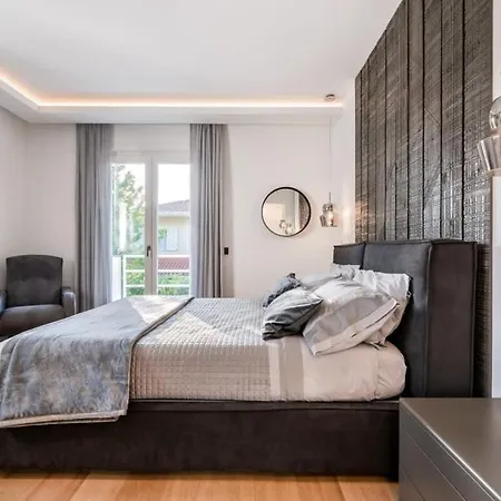 Modern Luxury Hidden Gem Close To Dei Marmi Forte dei Marmi