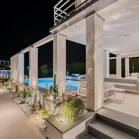 Villa Modern Luxury Hidden Gem Close To Dei Marmi Forte dei Marmi