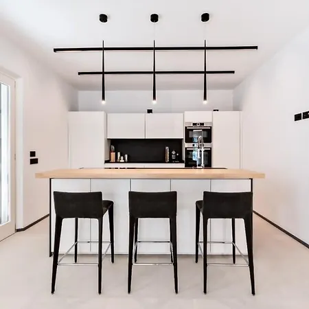 Villa Modern Luxury Hidden Gem Close To Dei Marmi *